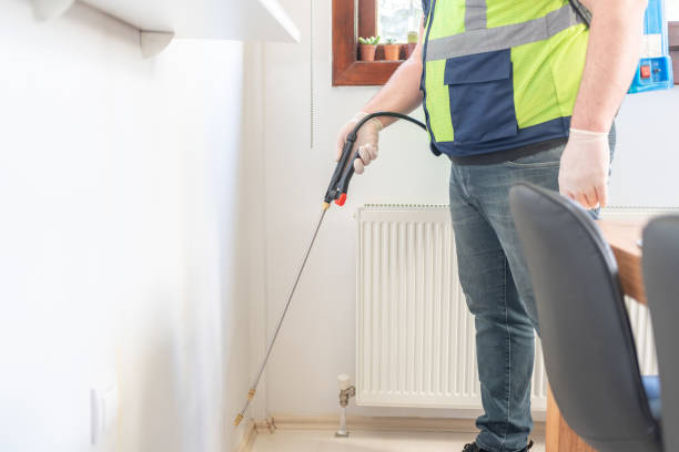 Best Best Pest Control Companies  in Gillett, WI